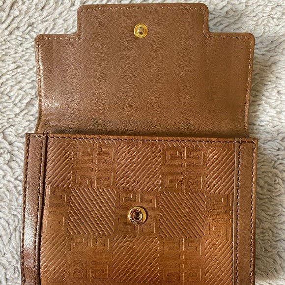 AUTHENTIC BIFOLD GIVENCHY WALLET - Picture 6 of 16